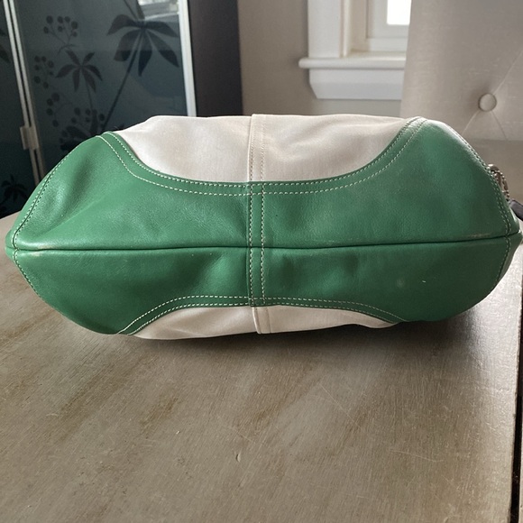 Coach Signature Soho Hobo - Picture 3 of 11